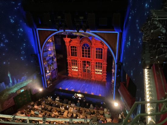 Year 4 see the Paddington Musical!